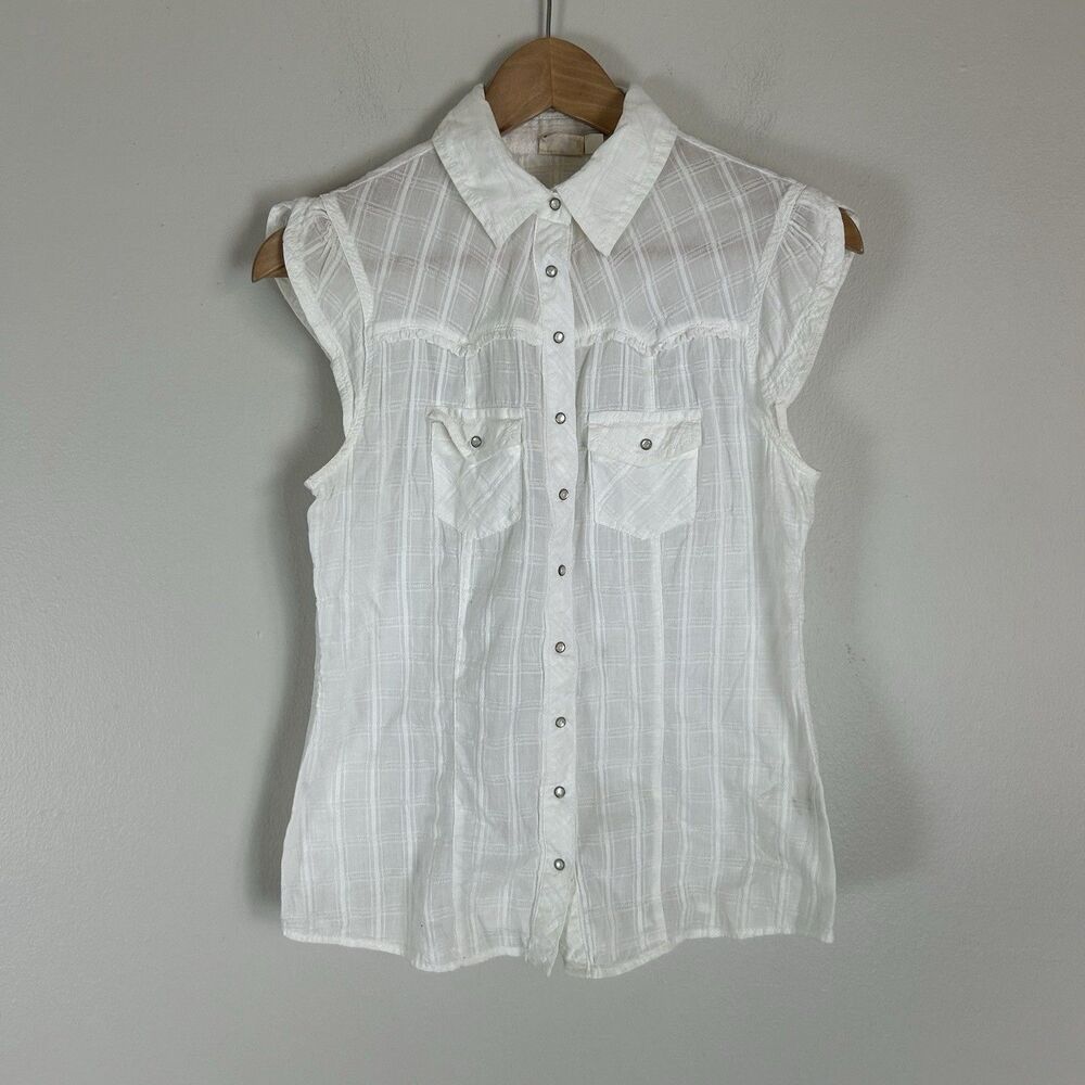 Mudd White Sleeveless Button-Up Lightweight Blouse - Picture 1 of 4